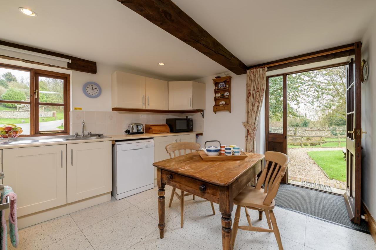 Luccombe Farm Holiday Cottages Milton Abbas Экстерьер фото