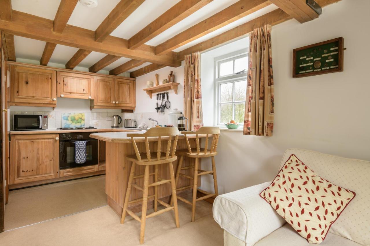Luccombe Farm Holiday Cottages Milton Abbas Экстерьер фото