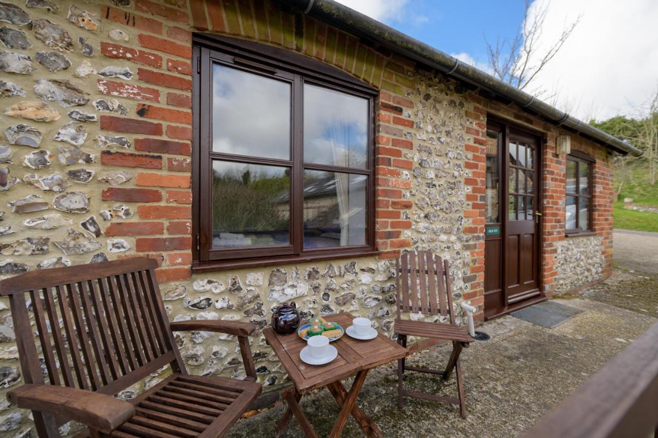 Luccombe Farm Holiday Cottages Milton Abbas Экстерьер фото