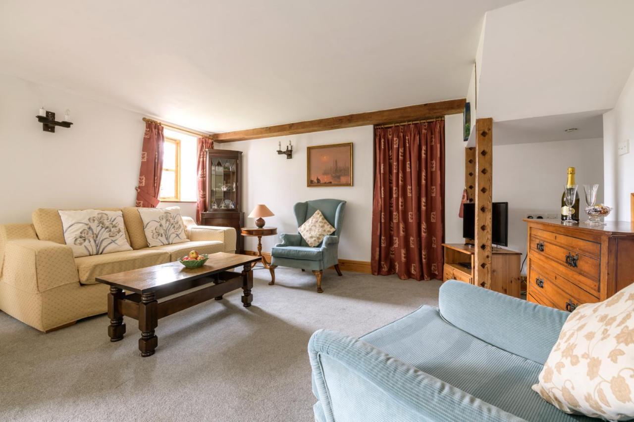 Luccombe Farm Holiday Cottages Milton Abbas Экстерьер фото