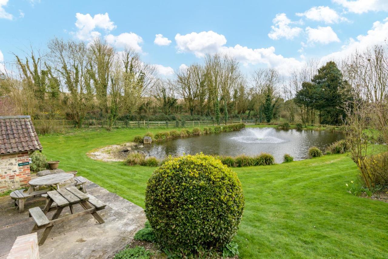 Luccombe Farm Holiday Cottages Milton Abbas Экстерьер фото