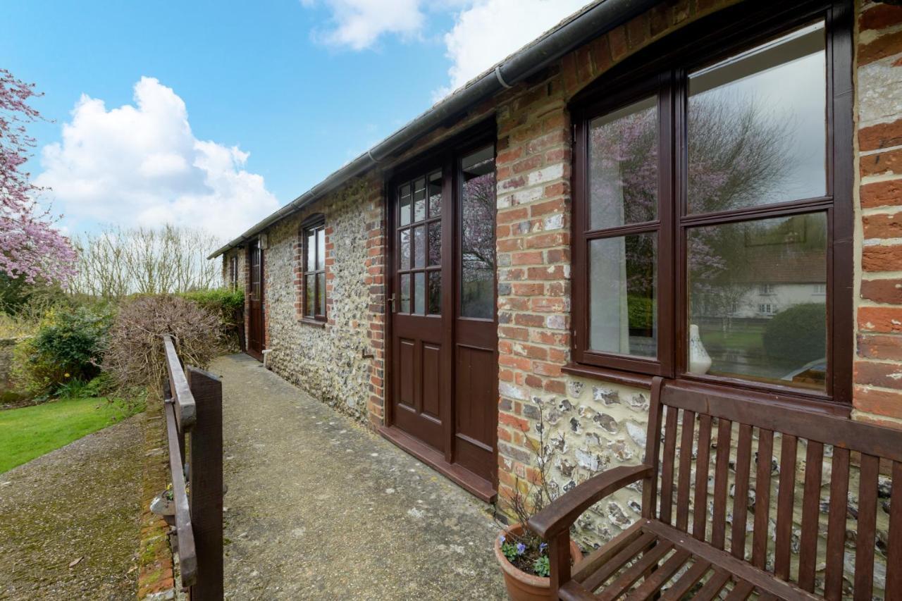 Luccombe Farm Holiday Cottages Milton Abbas Экстерьер фото